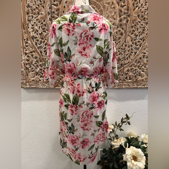 Show Me Your Mumu White & Pink Floral Kimono Shirt Sleeve Robe- One Size - Picture 2 of 13